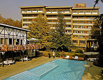 Hotels in Srinagar